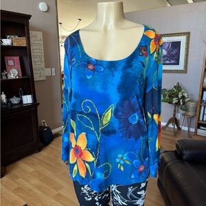 Chico’s blue floral long sleeves scoop neckline blouse-size L